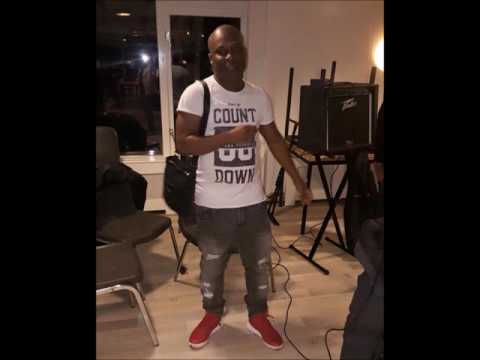 Ernst & Friends Ft Anijs: monie mang