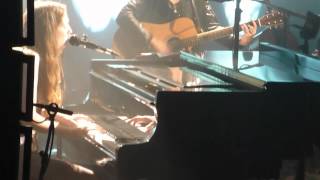 Birdy LIVE @ The Tabernacle: &quot;District Sleeps Alone Tonight&quot;