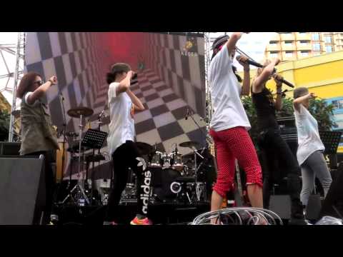 Spica in SG - Rehearsal 130524 [ Russian Roulette]