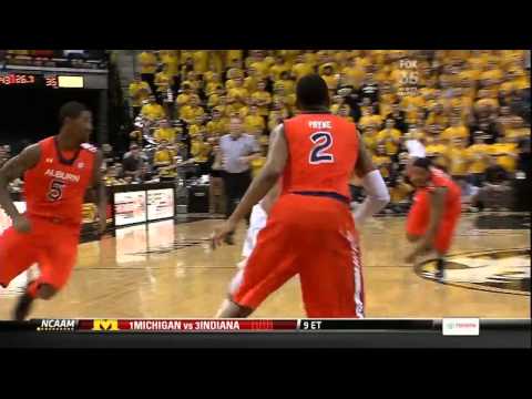 Missouri - Phil Pressey No Look Pass vs Auburn