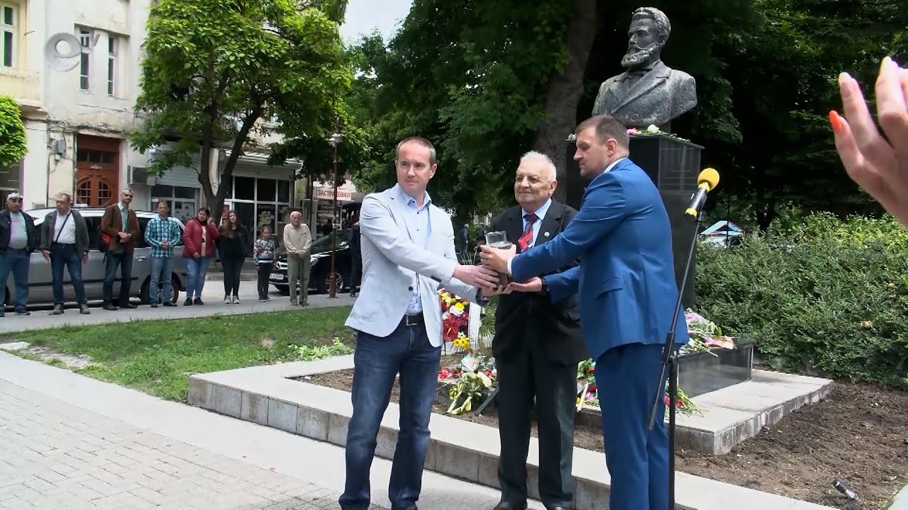 Хасково сведе глава пред подвига на Ботев и загиналите за свободата и независимостта на България