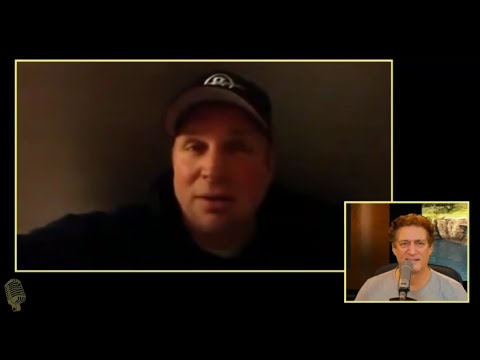 TACS - Garth Brooks Discovers Facebook - Plans To Post Cool, Slick, And Neat Stuff