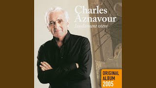 Kadr z teledysku Désintoxication tekst piosenki Charles Aznavour