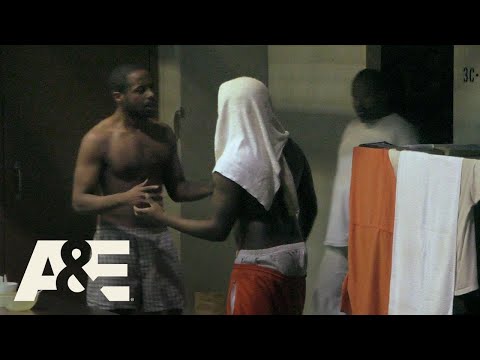 60 Days In: Pod Boss Sheckles Starts a Fight (S2 Flashback) | A&E