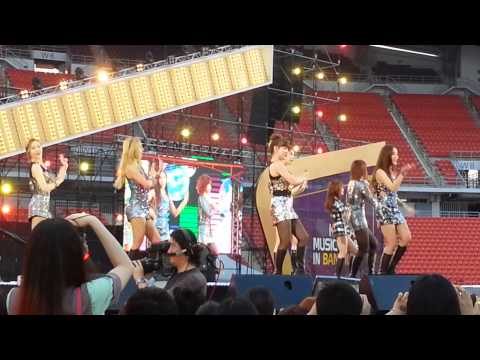 130316 T-ARA - ROLY POLY [FANCAM : MBC KOREAN MUSIC WAVE IN BANGKOK 2013]