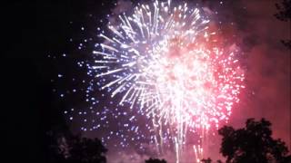 preview picture of video 'Wamego Fireworks Finale 2014'