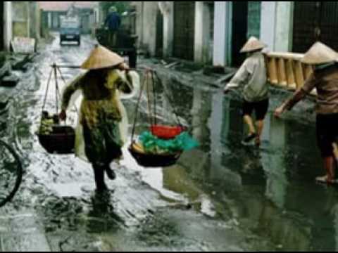 Mưa ở quê người - Xuân Phú