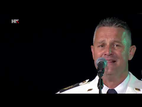 STINA PRADIDOVA- KLAPA"SVETI JURAJ"-HRM UŽIVO S KNINSKE TVRĐAVE