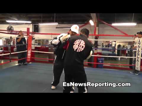 Roman Gonzalez light mitt work