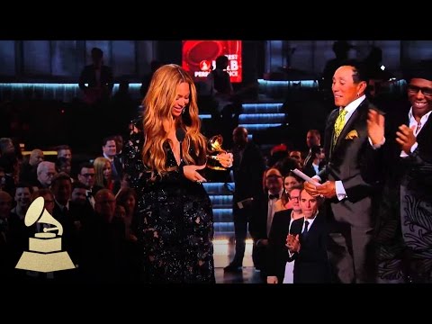 Best R&B Performance: Beyonce feat. Jay-Z | GRAMMYs