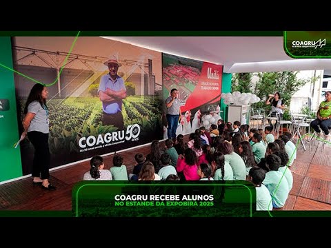 Coagru Informativo - Coagru recebe alunos no estande da Expobira
