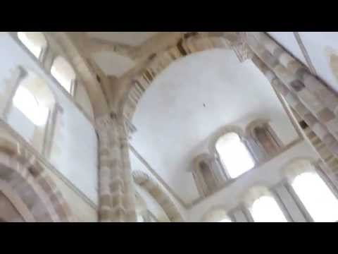 Cluny III - clocher de l'eau bénite cluny - 4K