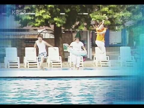 [Misc] Super Junior 2006.08 - Playing in pool