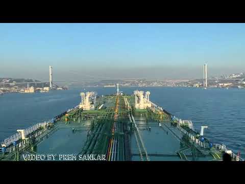 Istanbul / Bosporus Strait Transit (Time lapse)