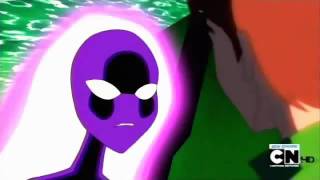 Ben and Gwen Tennyson Kiss Scene from Ultimate Alien