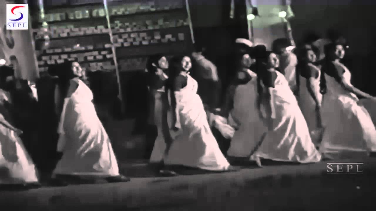 Apna Desh Hai Apna Desh Lyrics | Apna Desh | Manmohan Krishna | Purushottam