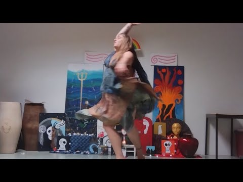 Dance a Day 144 - Haunting