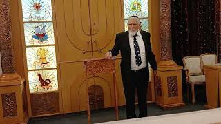 הרב יהודה שלוש שליט"א | שיחה ליום העצמאות תשפ"ה - על קיבוץ גלויות חברתי | בית הכנסת אור חדש |שנת ה77 (הרב יהודה שלוש) - התמונה מוצגת ישירות מתוך אתר האינטרנט יוטיוב. זכויות היוצרים בתמונה שייכות ליוצרה. קישור קרדיט למקור התוכן נמצא בתוך דף הסרטון