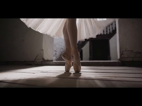 Abel Korzeniowski - Dance For Me Wallis