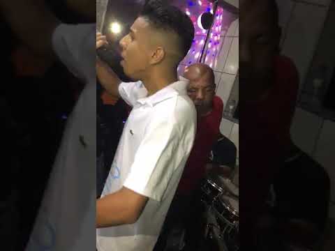 Mc Vitinho da CD - Gomona zera ( ao vivo ) prévia