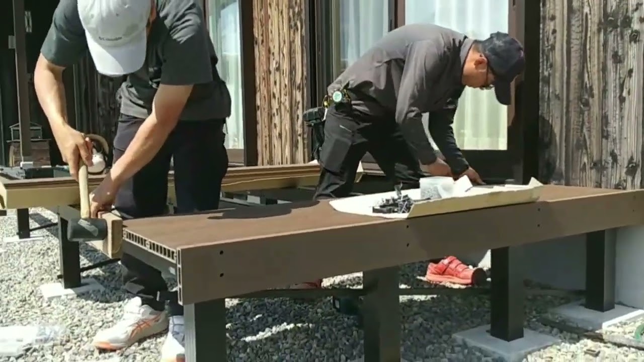 リウッドデッキの施工の流れです