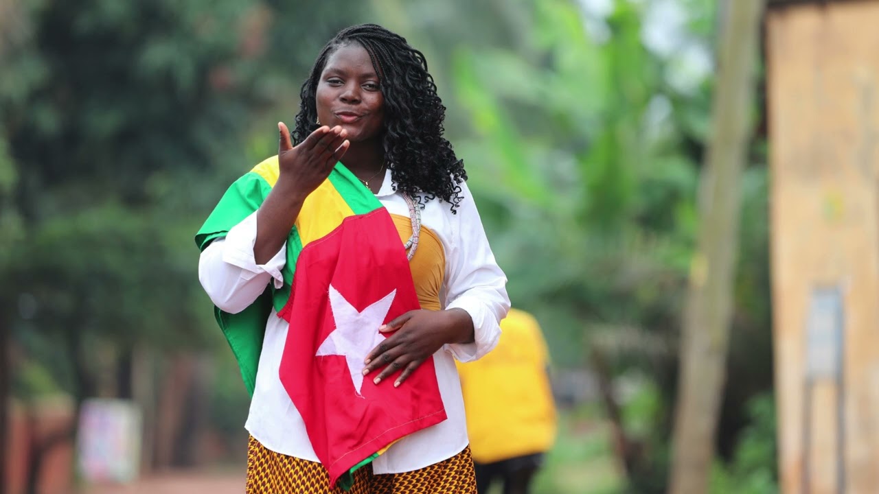 Bérénice, 20, Togo. Photographer: Sylvio Combey