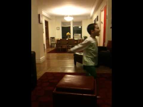 Ariel sings Parpar Nechmad