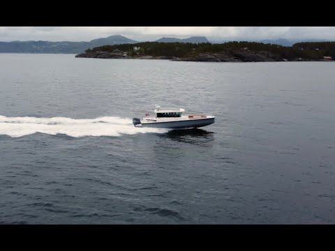 Axopar 28AC in Norwegian fjords