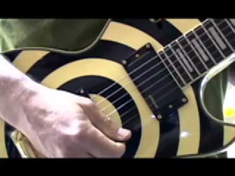 fast pentatonic guitar lick.mov