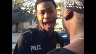 [花邊] Anthony Edwards 還在用掀蓋式手機