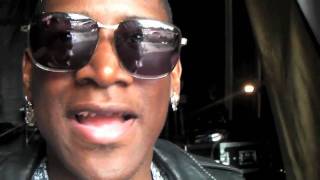 Labrinth: V Festival (Behind the Scenes)