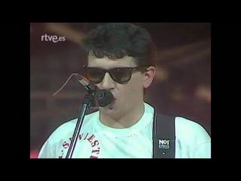 SINIESTRO TOTAL - Bailaré sobre tu tumba (Tocata)