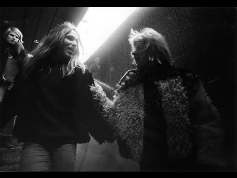 Videoclip de Diese Musik hört sich an — Stereo Total