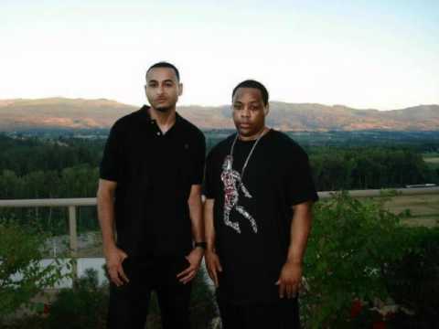 download lagu mp3 mp4 Locksmith Mp3 Download, download lagu Locksmith Mp3 Download gratis, unduh video klip Locksmith Mp3 Download