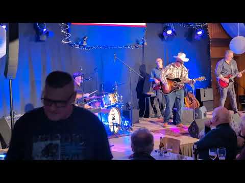Nigel Connell & Band performed "Tennessee Whiskey" in "Uns Dörphus Hörsten" - 29.03.2025