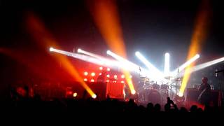 01 - 02 - Deftones - Rocket states - Around the fur - Le trianon - 13122010.MTS