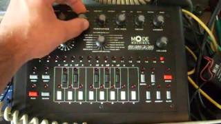 Video thumbnail for x0xb0x - mode machine - TB303 clone acid line test by Analog Tecne Model