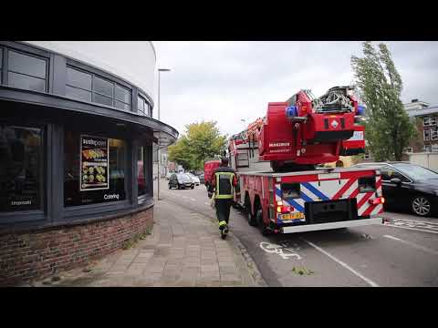 Politie met spoed voorbij de Kleiwegplein te GOuda