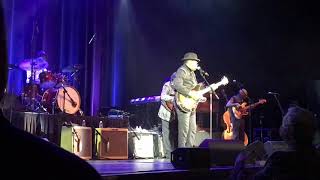 Tito Jackson and The B.B. King Blues Band Performs Hoochie Coochie Man