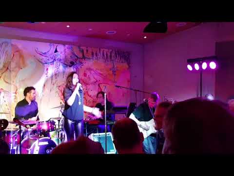 Can't rely (cover) by SuperStrut feat. Cinja Pausewang