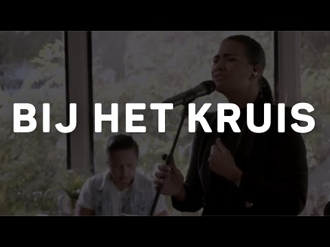 Bij het kruis | Opwekking 775 | LFHS Worship