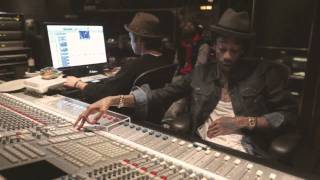 Wiz Khalifa - Oh Gee La (Freestyle) Ft. Juicy J Lola Monroe [Official Music Video]