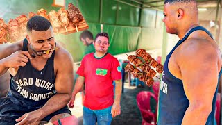 BITELO ASSUSTOU O VENDEDOR E COMEU 30 ESPETINHOS NO NORDESTE 