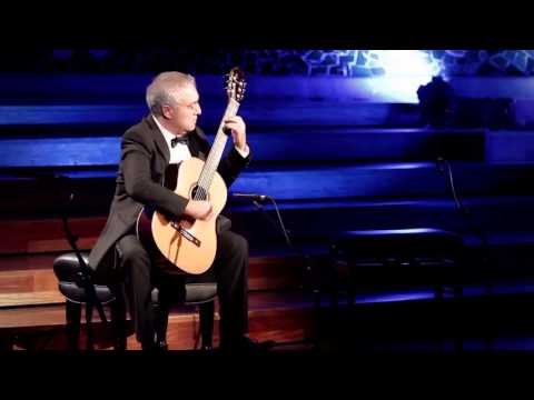 Manuel González plays Albéniz's Asturias