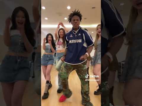 Speed makes tiktok with kiss of life 😂❤️#ishowspeed #kissoflife #kpop