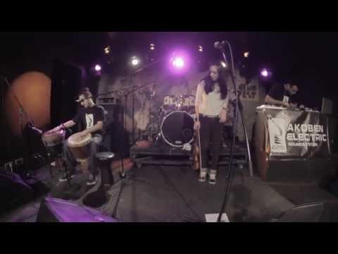 Akoben Electric i Milana Smiljanić - Mozartly Bach (official video)