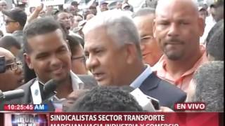 Sindicalistas sector transporte marchan hacia Industria y Comercio