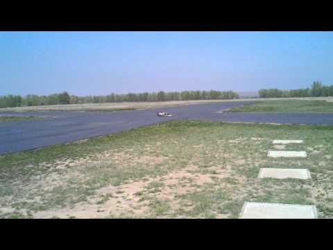 DRCE - Ed's Big KI-84 Emergency landing with one gear down.