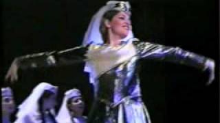 Zankezour Armenian Folk Dance 1999 _Yaman Yar.avi