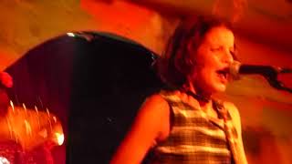 HINDS Bamboo at Shacklewell Arms